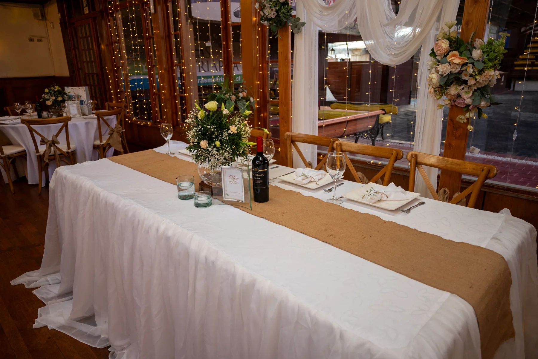 Mesa de recepción de una boda real en Parrilla Criadores